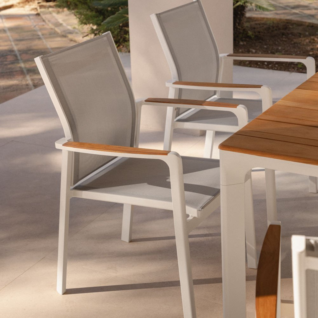 Elvira Stackable Garden Chair with Armrests in Aluminum