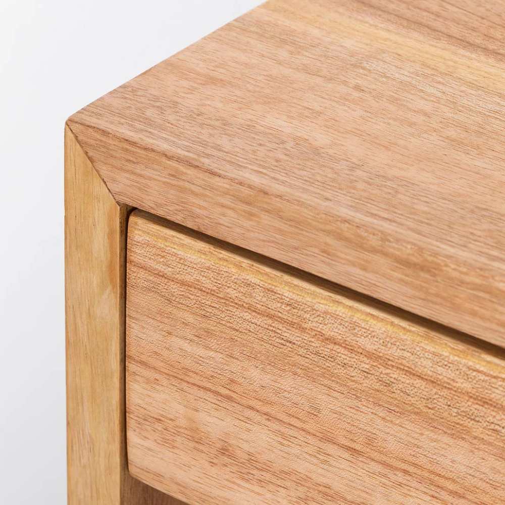 Gyda Floating Nightstand in Mindi Wood – 40x30 cm