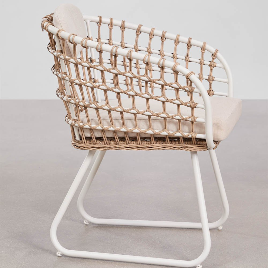 Isaran Garden Chair with Armrests in Aluminum & Synthetic Wicker