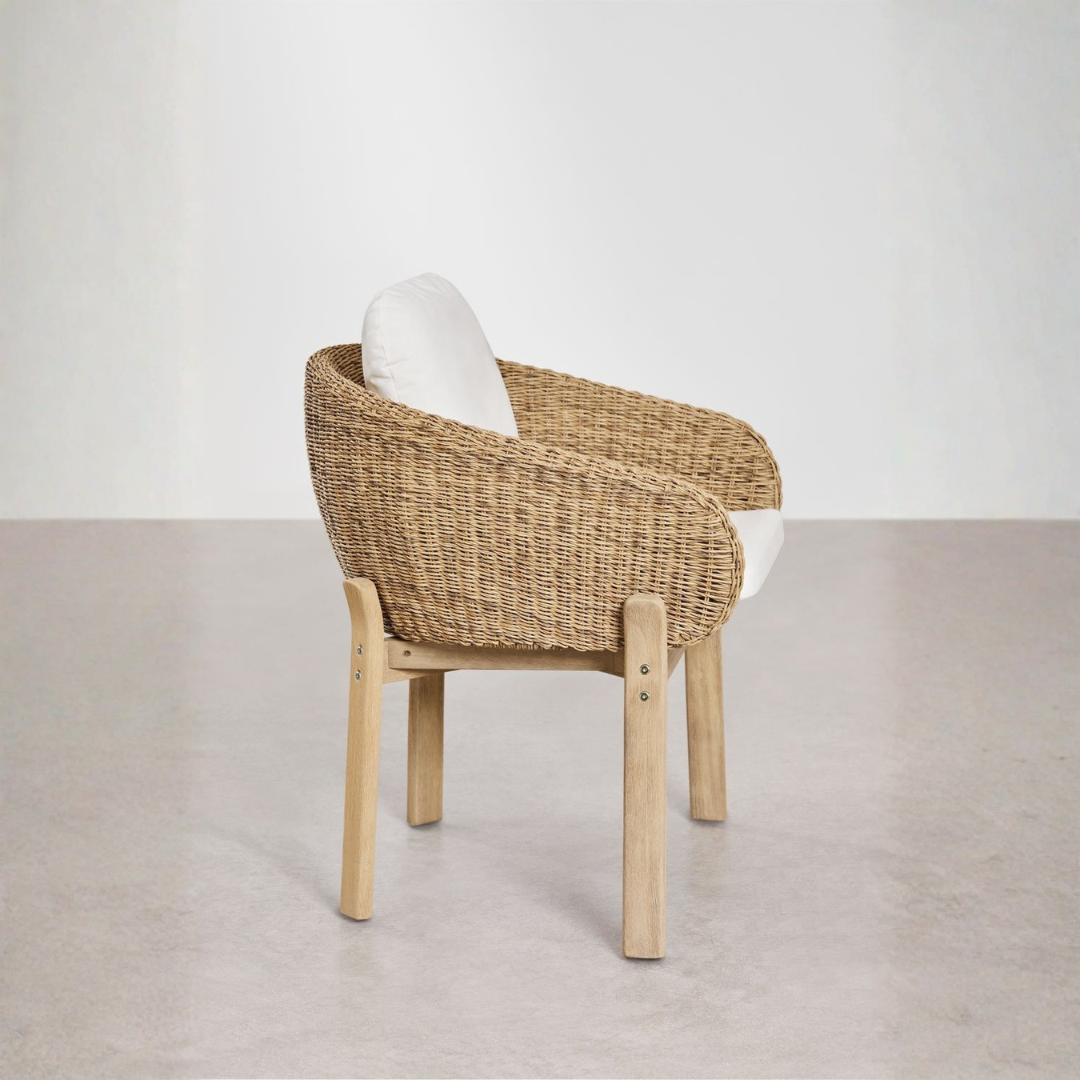 Leilan 4-Piece Garden Chair Set with Armrests in Acacia Wood & Rattan