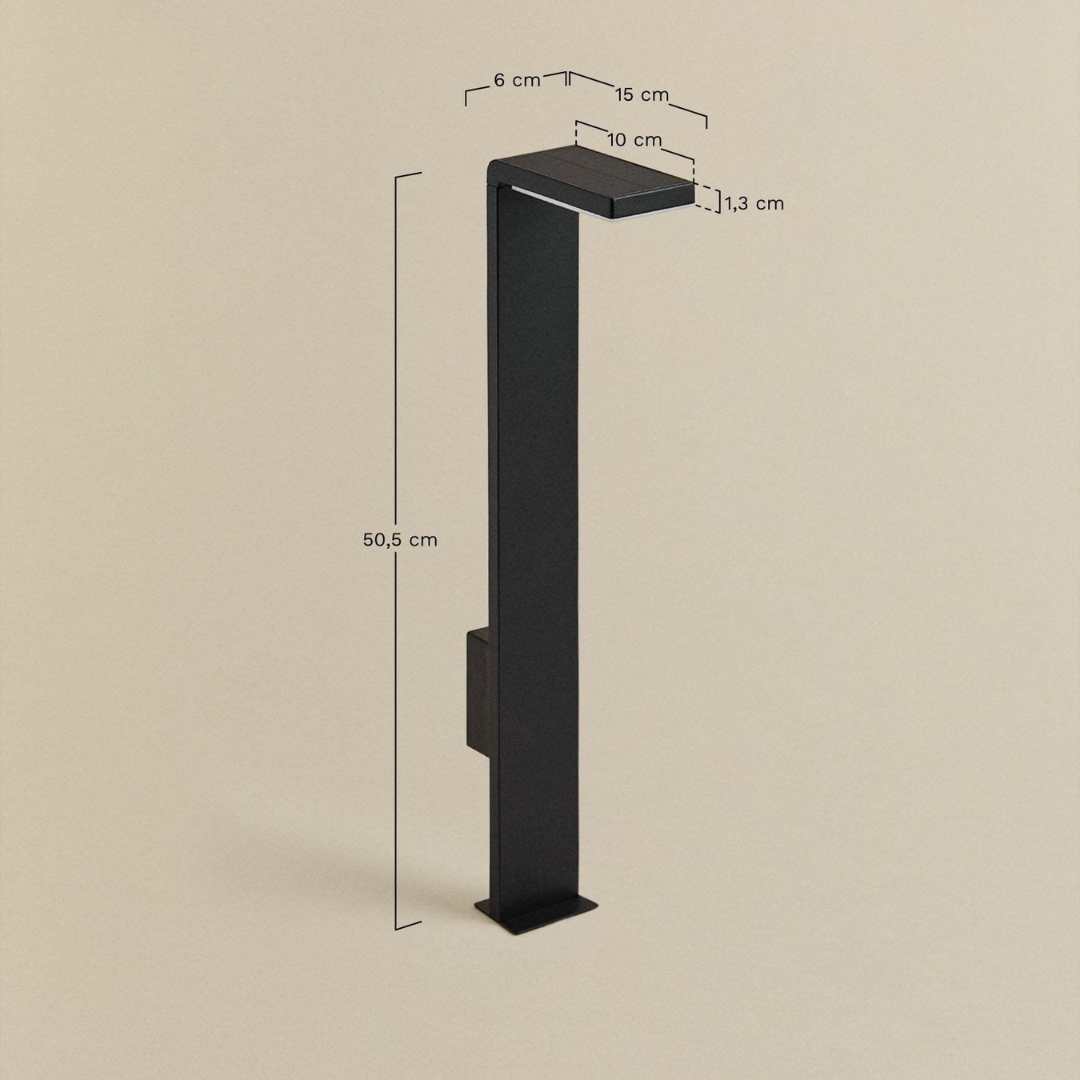 Luxore Outdoor LED Solar Beacon in Aluminum